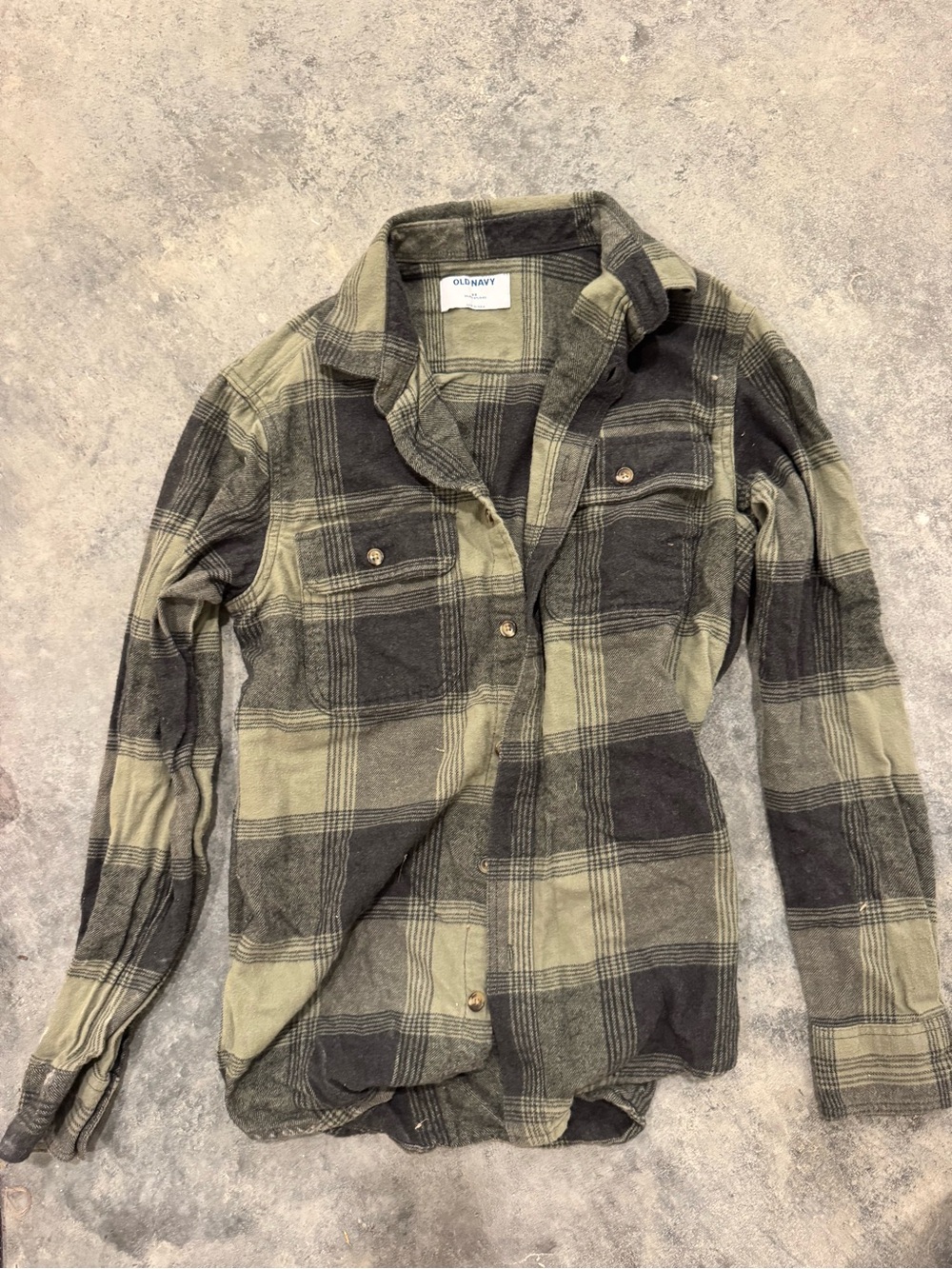 Old Navy Men's Olive & Black Plaid Button-Down Shirt